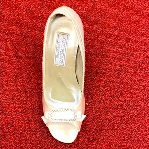 Silk bridal shoes